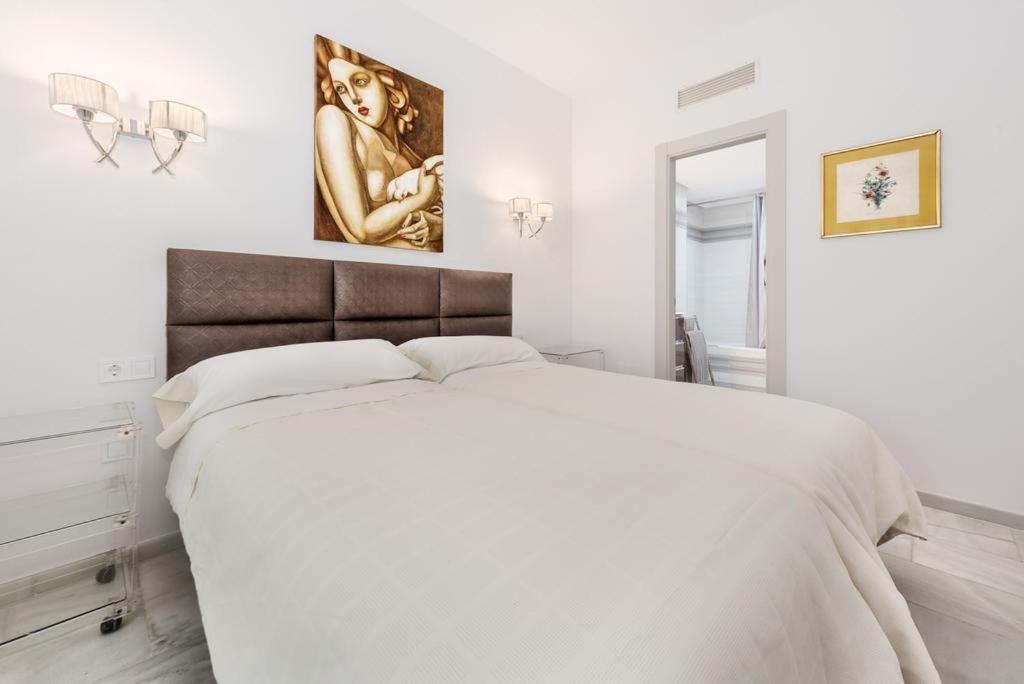 Apartamento En Puerto Marina B32 เบนัลมาเดนา ภายนอก รูปภาพ