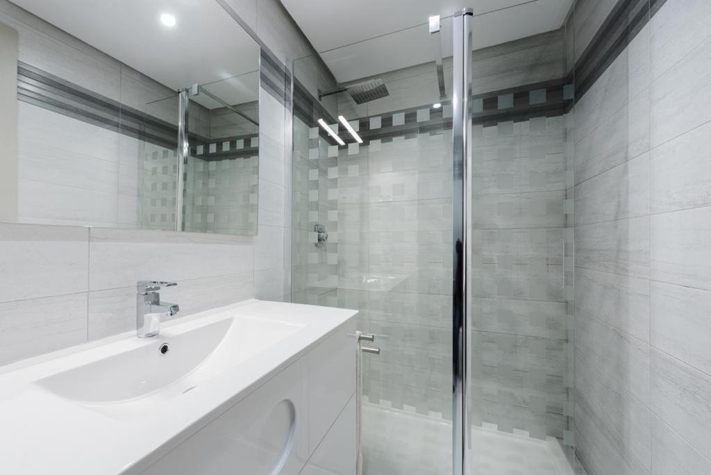 Apartamento En Puerto Marina B32 เบนัลมาเดนา ภายนอก รูปภาพ