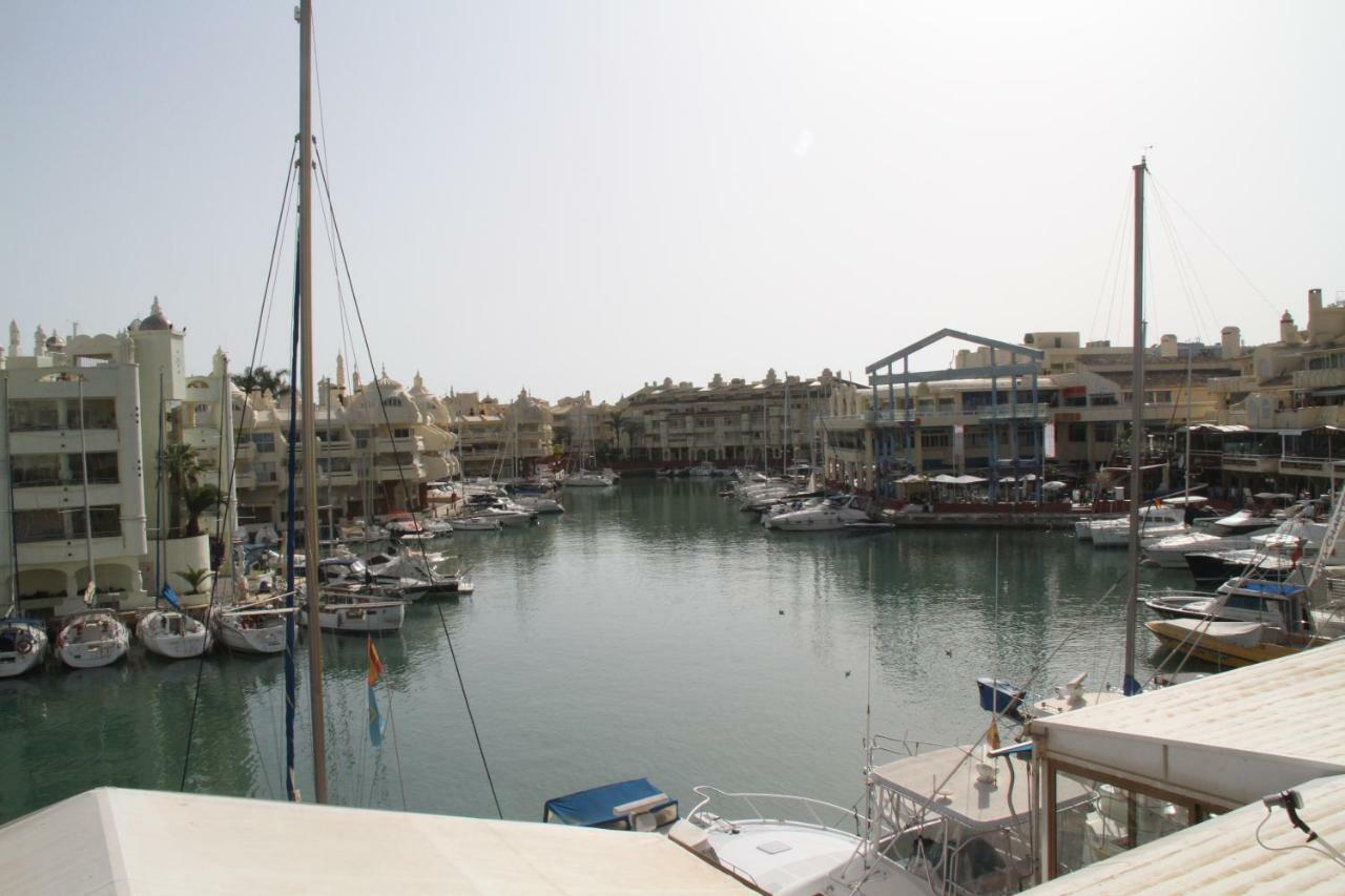 Apartamento En Puerto Marina B32 เบนัลมาเดนา ภายนอก รูปภาพ