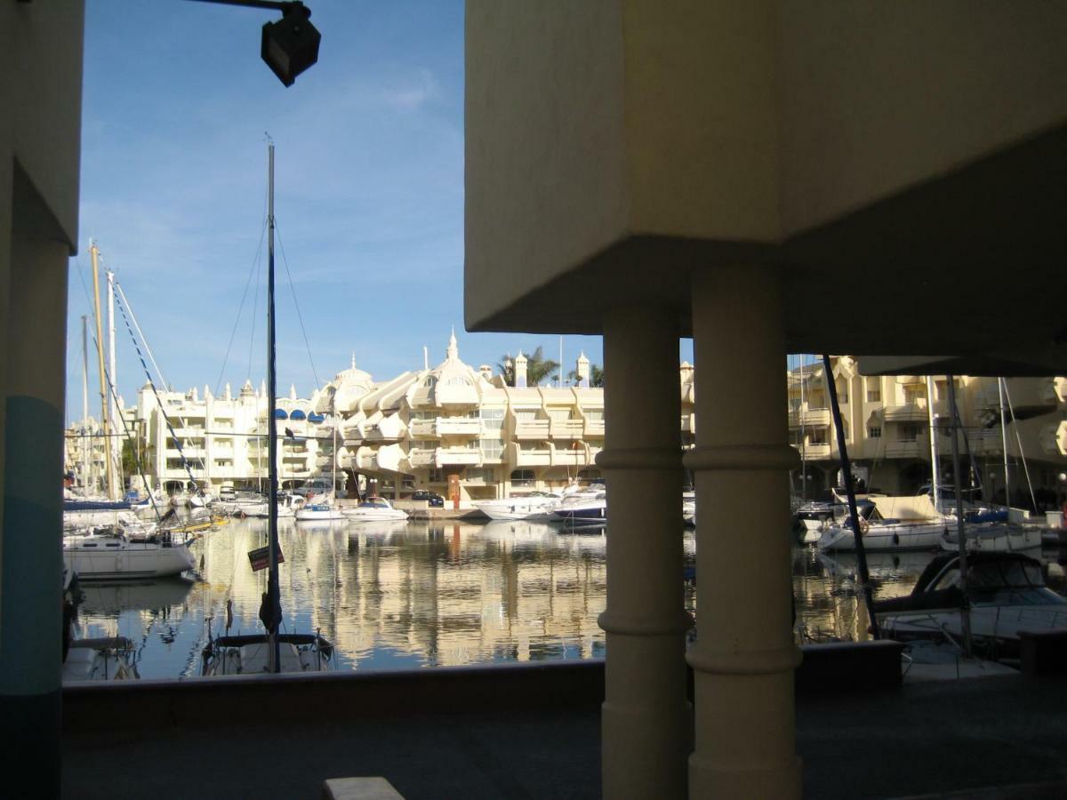 Apartamento En Puerto Marina B32 เบนัลมาเดนา ภายนอก รูปภาพ